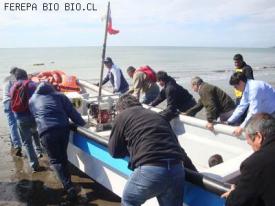 Campaña Mar de Esperanza entrega primeras embarcaciones a pescadores de Llico y Tubul