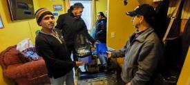 Entregan artes de pesca y de protección personal para pescadores de Caleta Tubul